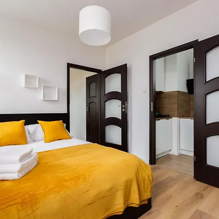 Marina Modern Apartment Гдиня Екстер'єр фото